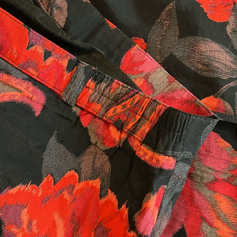 Emozioni - silk, button down maxi skirt, black and red - Picture 8 of 11